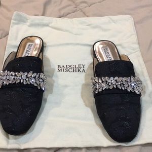 Beautiful  glittery studded mule /black
